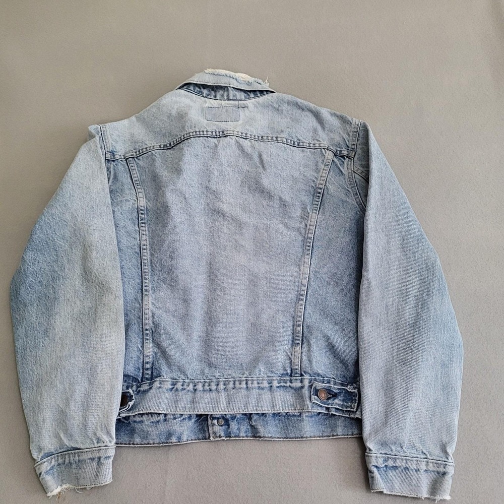 VTG Levi's Denim Blue Jean Trucker Jacket Made In USA Distressed Thrashed - Picture 7 of 13